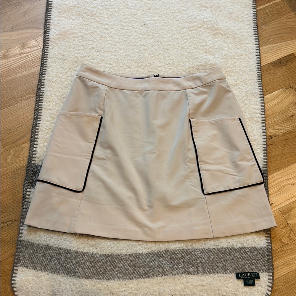 VK Sport Active Golf/Sport Skirt. Cream w/Black Outline Pockets Size 6